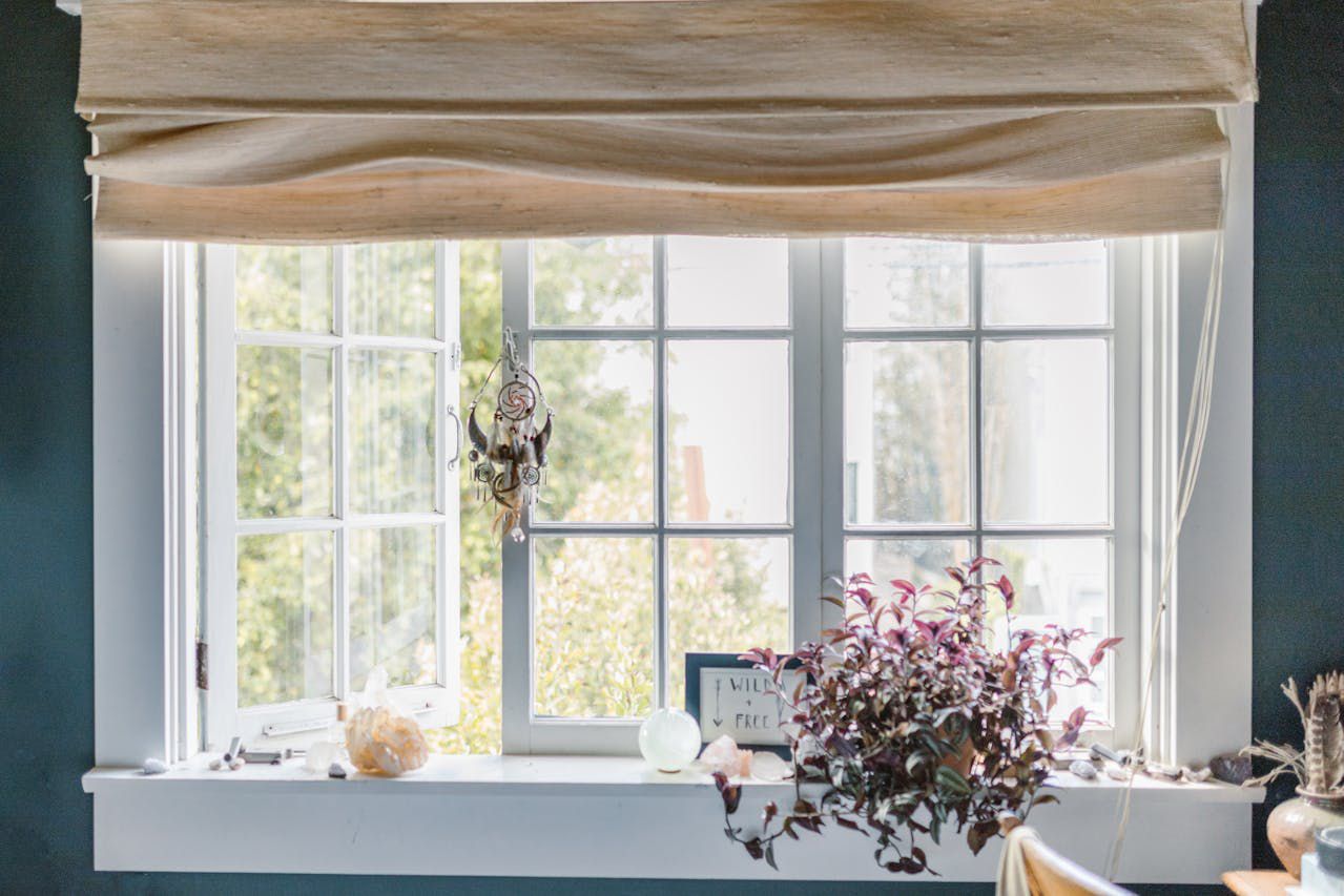7 Signs t’s Time to Replace Your Windows and Doors